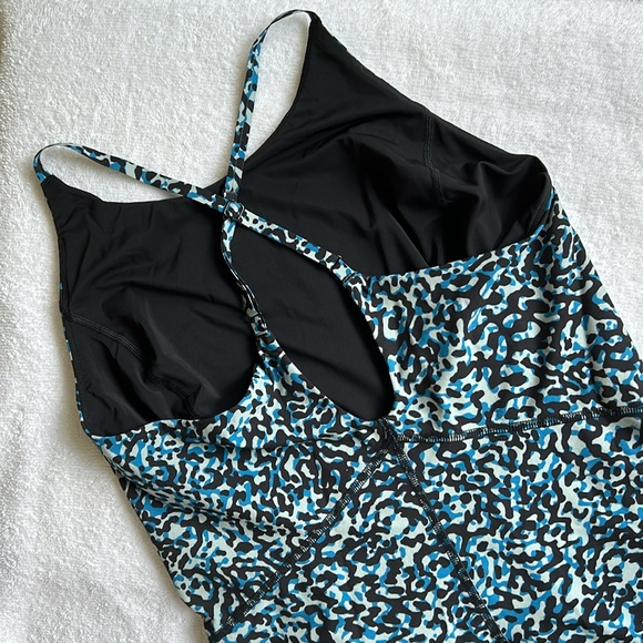 Athleta Infinity Exercise Dress - Picture 6 of 6